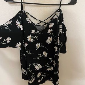 Kaileigh Off the should Black Flowy Top
